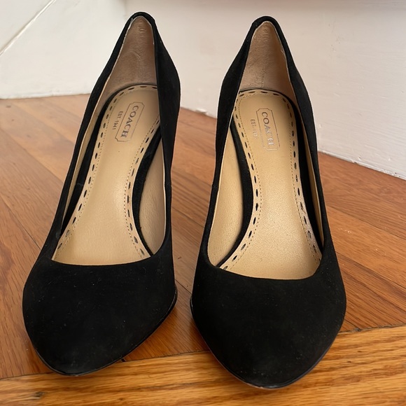 Practically New Suede COACH Shoes - Picture 3 of 7